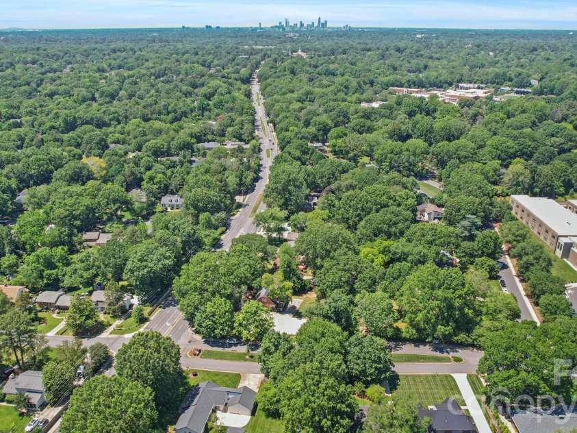5329 Providence Road, Charlotte, NC 28226.  MLS# CAR4389991, YatesRealty ID 31943. 