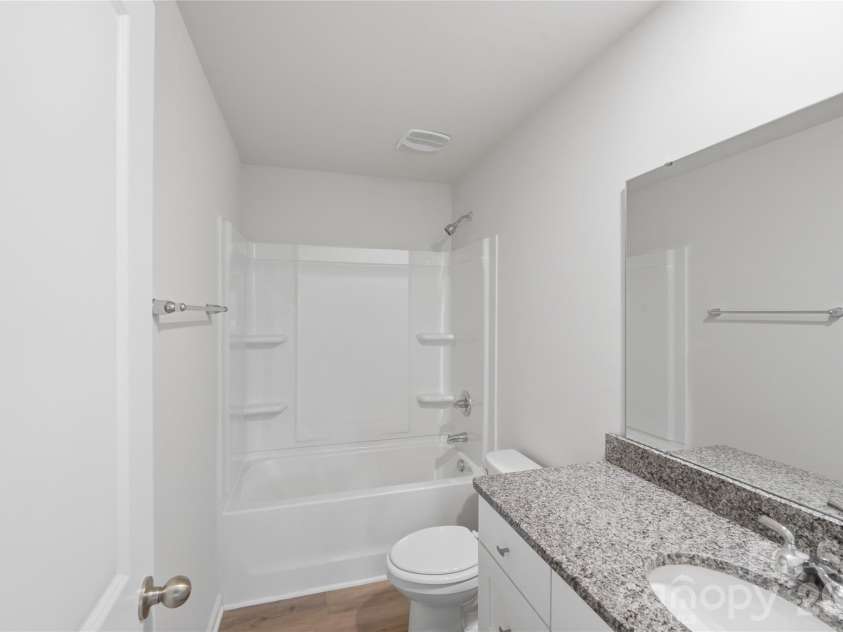 242 Landers Chapel Road, Lincolnton, NC 28092.  MLS# CAR4389441, YatesRealty ID 31944. 