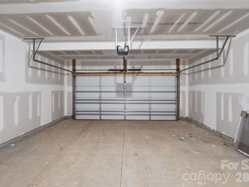 242 Landers Chapel Road, Lincolnton, NC 28092.  MLS# CAR4389441, YatesRealty ID 31944. 