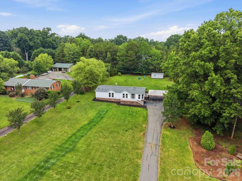 241 Presbyterian Road, Mooresville, NC 28115.  MLS# CAR4390840, YatesRealty ID 31945. 