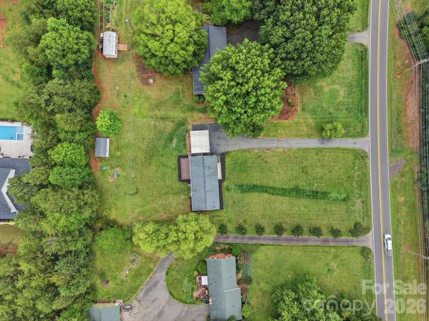 241 Presbyterian Road, Mooresville, NC 28115.  MLS# CAR4390840, YatesRealty ID 31945. 