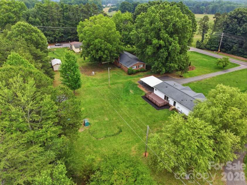 241 Presbyterian Road, Mooresville, NC 28115.  MLS# CAR4390840, YatesRealty ID 31945. 