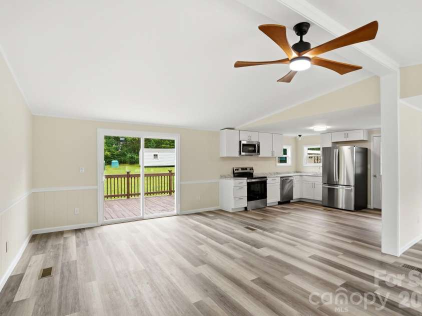 241 Presbyterian Road, Mooresville, NC 28115.  MLS# CAR4390840, YatesRealty ID 31945. 