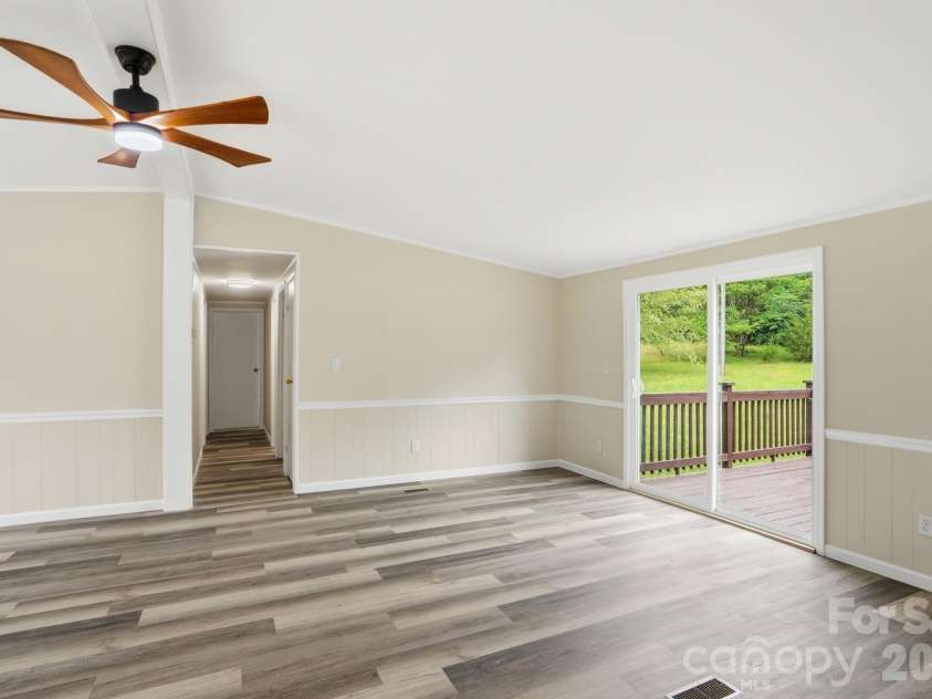 241 Presbyterian Road, Mooresville, NC 28115.  MLS# CAR4390840, YatesRealty ID 31945. 