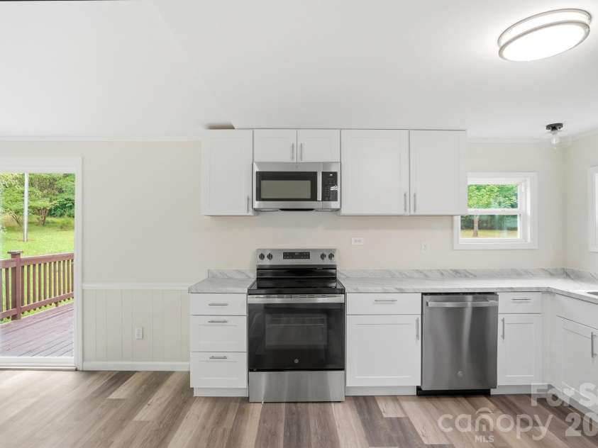 241 Presbyterian Road, Mooresville, NC 28115.  MLS# CAR4390840, YatesRealty ID 31945. 