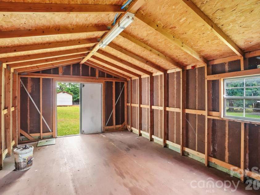 241 Presbyterian Road, Mooresville, NC 28115.  MLS# CAR4390840, YatesRealty ID 31945. 
