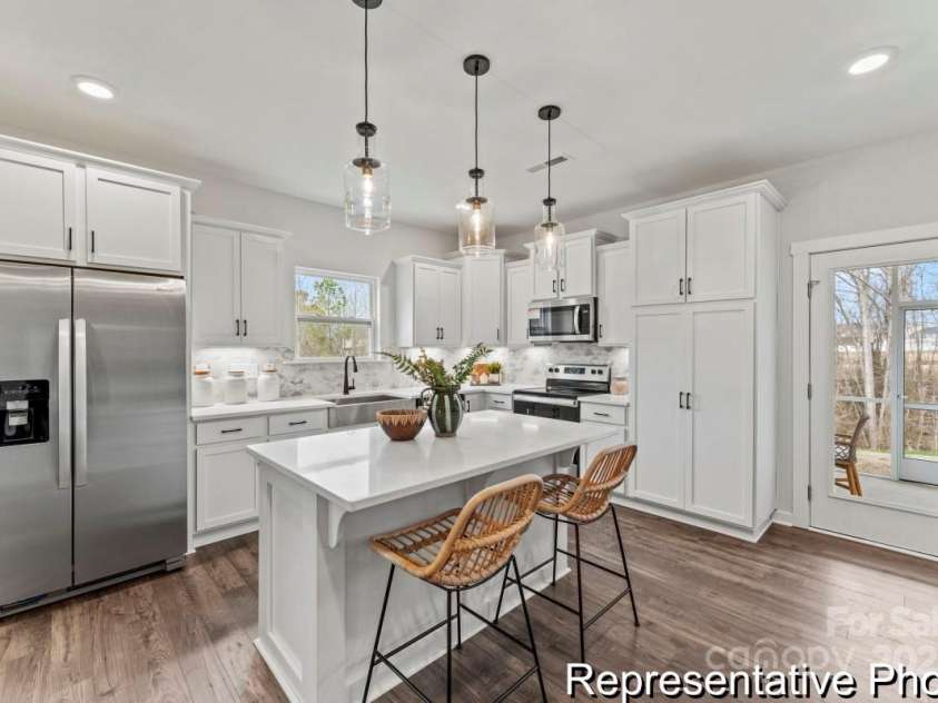 107 Pembroke Way, Albemarle, NC 28001.  MLS# CAR4292314, YatesRealty ID 31946. 