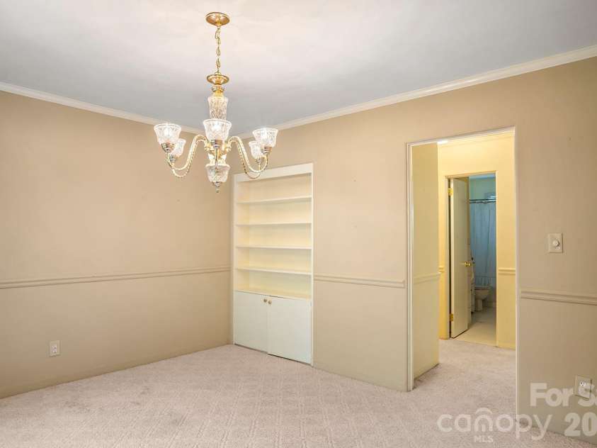 1235 Ashby Lane, Hendersonville, NC 28791.  MLS# CAR4389062, YatesRealty ID 31946. 