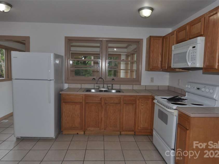 510 Gage Street, Chester, SC 29706.  MLS# CAR4292282, YatesRealty ID 31947. 