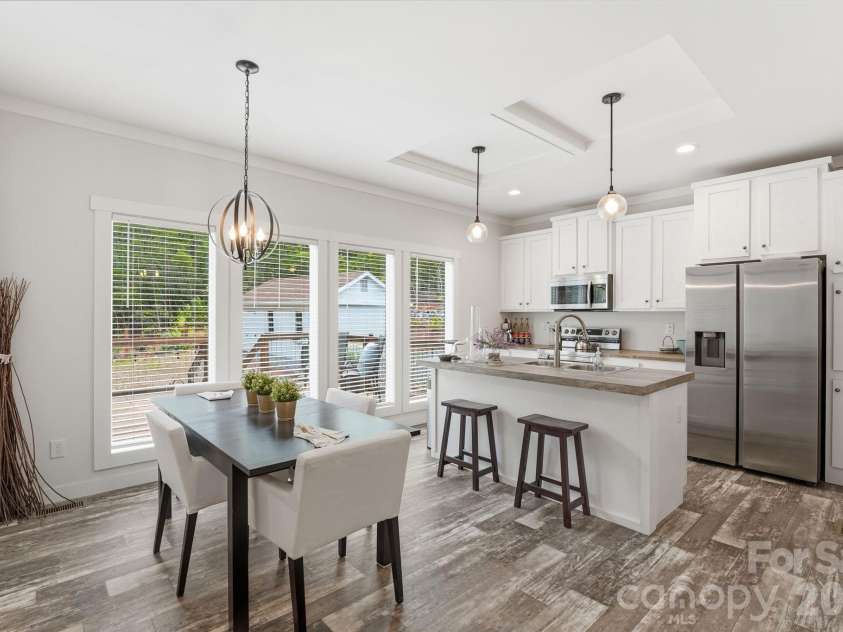 118 Sanford Court, Troy, NC 27371.  MLS# CAR4395370, YatesRealty ID 31948. 