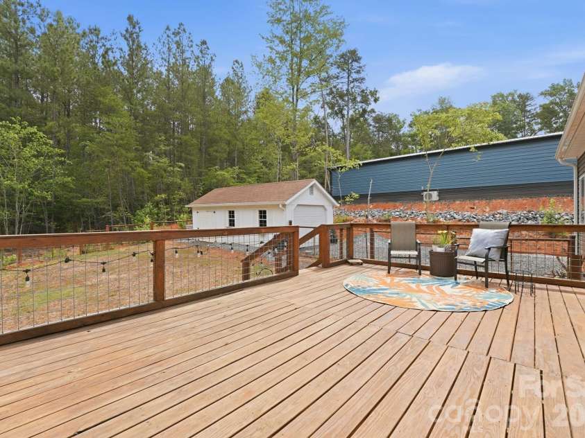 118 Sanford Court, Troy, NC 27371.  MLS# CAR4395370, YatesRealty ID 31948. 