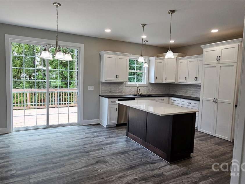 305 C Avenue, Maiden, NC 28650.  MLS# CAR4291913, YatesRealty ID 31948. 