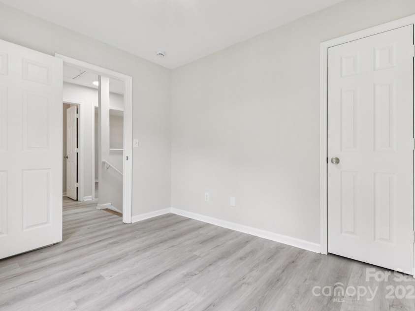609 Billingsley Road, Charlotte, NC 28211.  MLS# CAR4291320, YatesRealty ID 31949. 