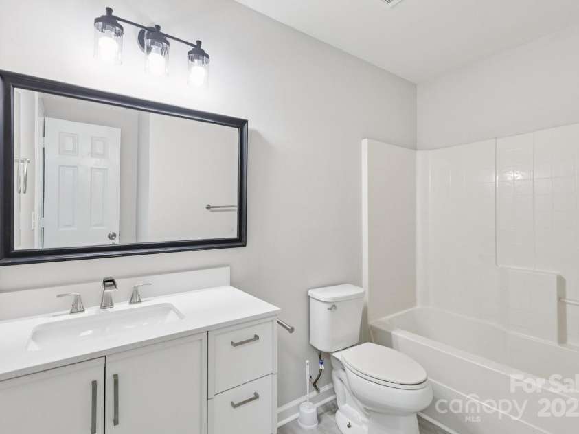 609 Billingsley Road, Charlotte, NC 28211.  MLS# CAR4291320, YatesRealty ID 31949. 