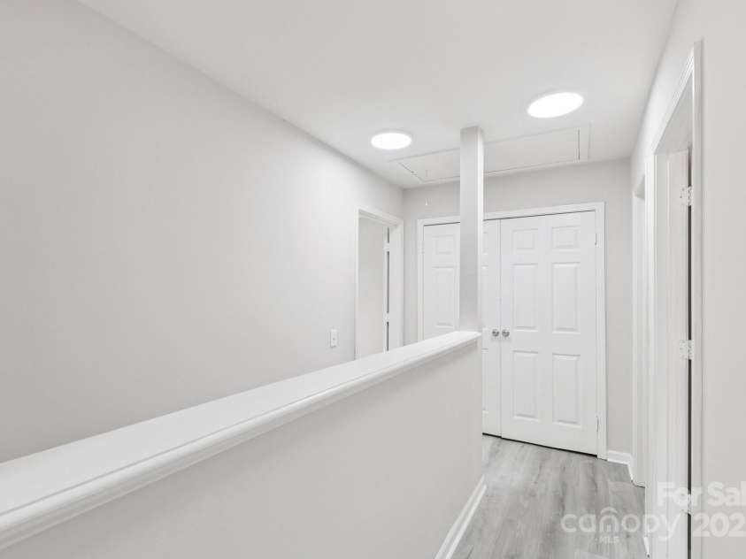 609 Billingsley Road, Charlotte, NC 28211.  MLS# CAR4291320, YatesRealty ID 31949. 