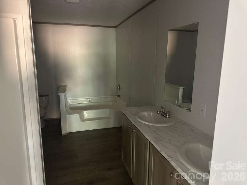 178 Clear Springs Road, Mooresville, NC 28115.  MLS# CAR4342278, YatesRealty ID 3195. 