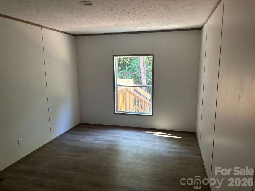 178 Clear Springs Road, Mooresville, NC 28115.  MLS# CAR4342278, YatesRealty ID 3195. 