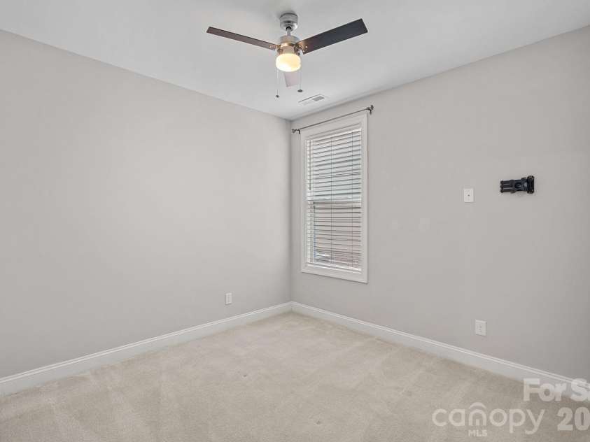 5536 Cheerful Lane, Charlotte, NC 28215.  MLS# CAR4344302, YatesRealty ID 3195. Large Secondary Bedroom