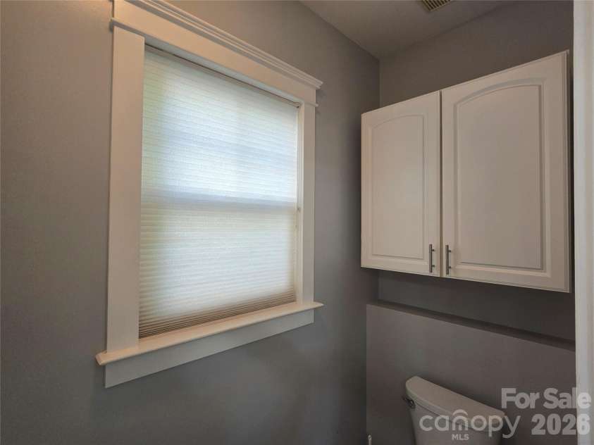 2615 Merion Hills Court, Charlotte, NC 28269.  MLS# CAR4382645, YatesRealty ID 31951. 