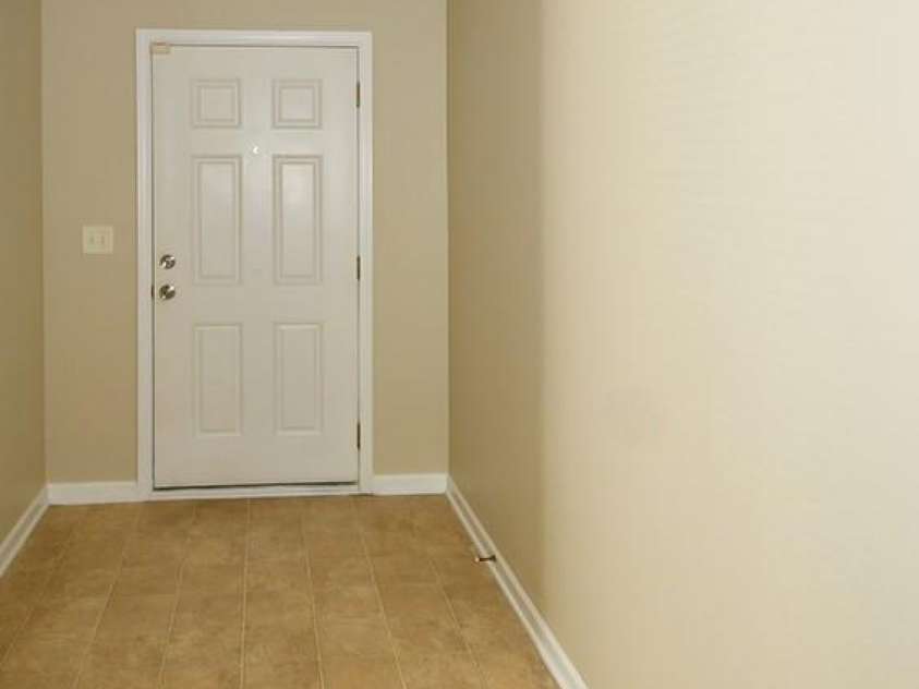 6710 Goldenwillow Drive, Charlotte, NC 28215.  MLS# CAR4392839, YatesRealty ID 31952. 