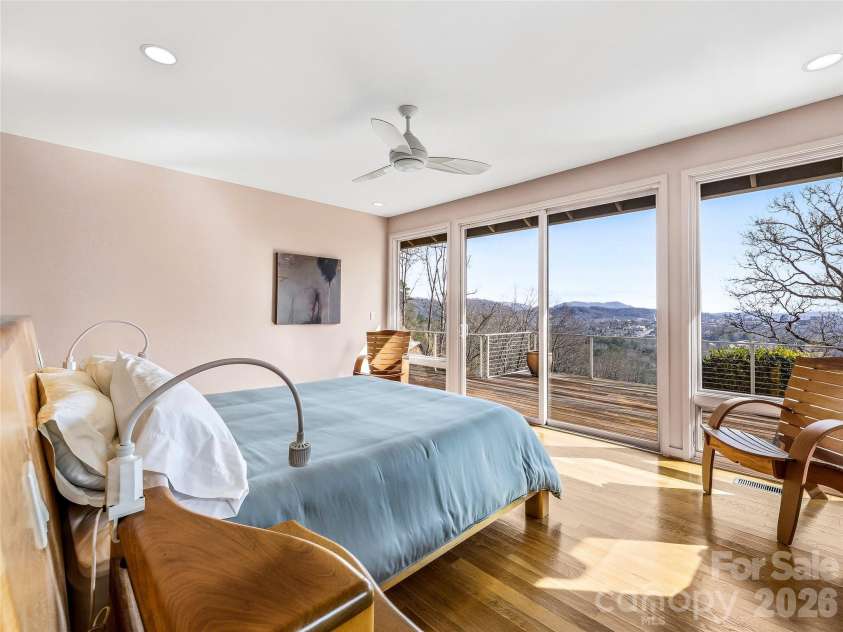 102 Horizon Hill Road, Asheville, NC 28804.  MLS# CAR4355057, YatesRealty ID 31953. Access to private deck