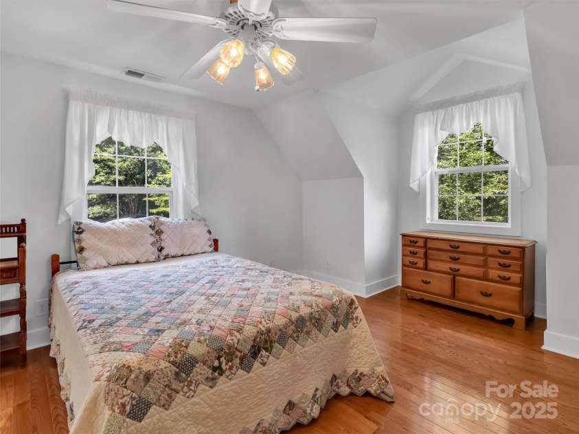 562 Beechwood Drive, Sylva, NC 28779.  MLS# CAR4291137, YatesRealty ID 31953. 