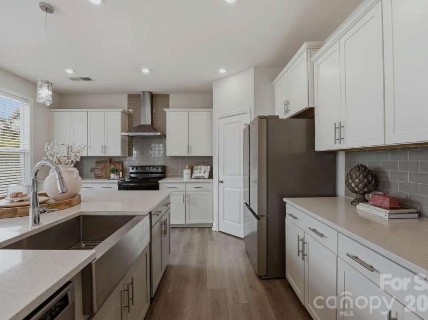 2107 Masons Bend Drive, Fort Mill, SC 29708.  MLS# CAR4391771, YatesRealty ID 31955. 