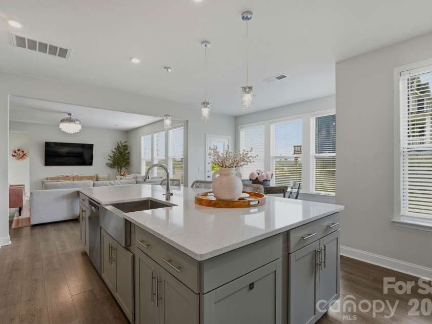 2107 Masons Bend Drive, Fort Mill, SC 29708.  MLS# CAR4391771, YatesRealty ID 31955. 