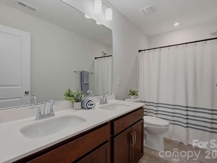 2107 Masons Bend Drive, Fort Mill, SC 29708.  MLS# CAR4391771, YatesRealty ID 31955. 