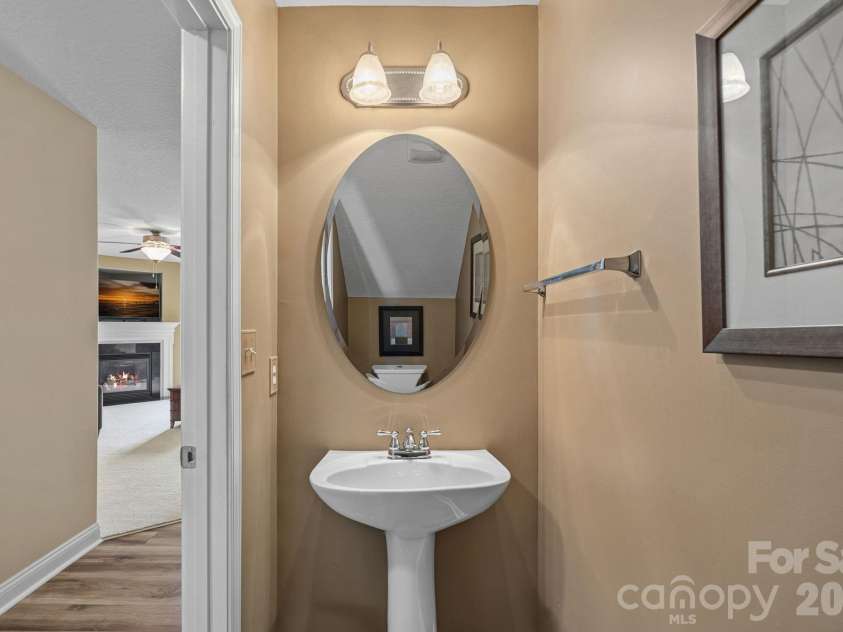7538 April Mist Trail, Huntersville, NC 28078.  MLS# CAR4392725, YatesRealty ID 31956. 