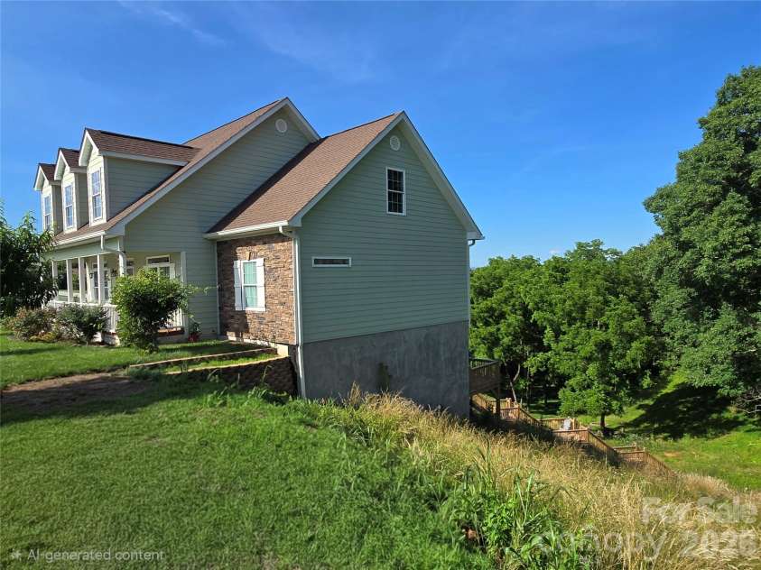 37 Justice Drive, Leicester, NC 28748.  MLS# CAR4393415, YatesRealty ID 31957. 