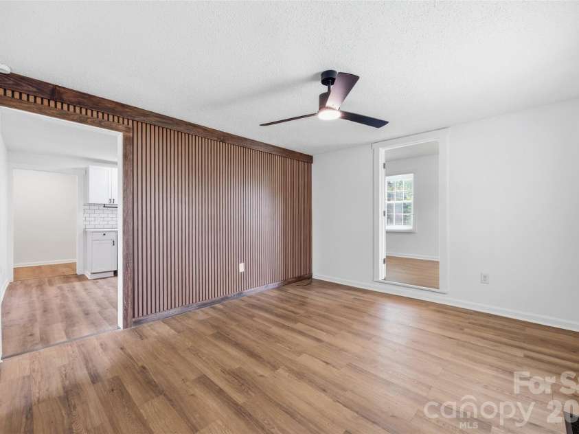 604 Mauney Avenue, Kings Mountain, NC 28086.  MLS# CAR4387457, YatesRealty ID 31958. 