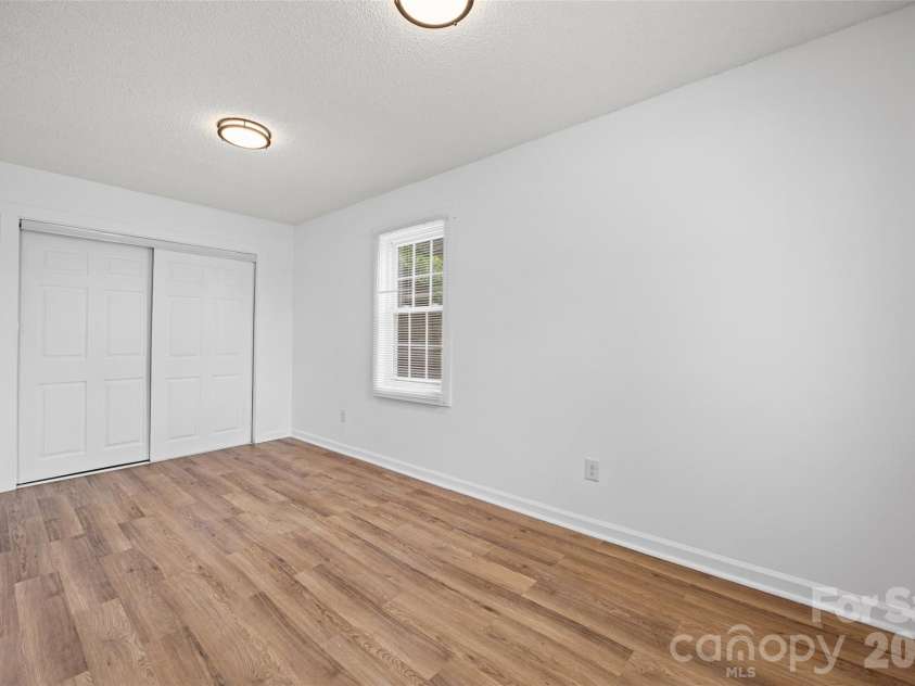 604 Mauney Avenue, Kings Mountain, NC 28086.  MLS# CAR4387457, YatesRealty ID 31958. 