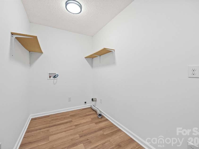 604 Mauney Avenue, Kings Mountain, NC 28086.  MLS# CAR4387457, YatesRealty ID 31958. 