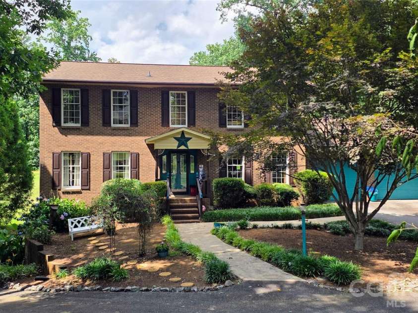 3110 Ninth Tee Drive, Newton, NC 28658.  MLS# CAR4409937, YatesRealty ID 31959. 