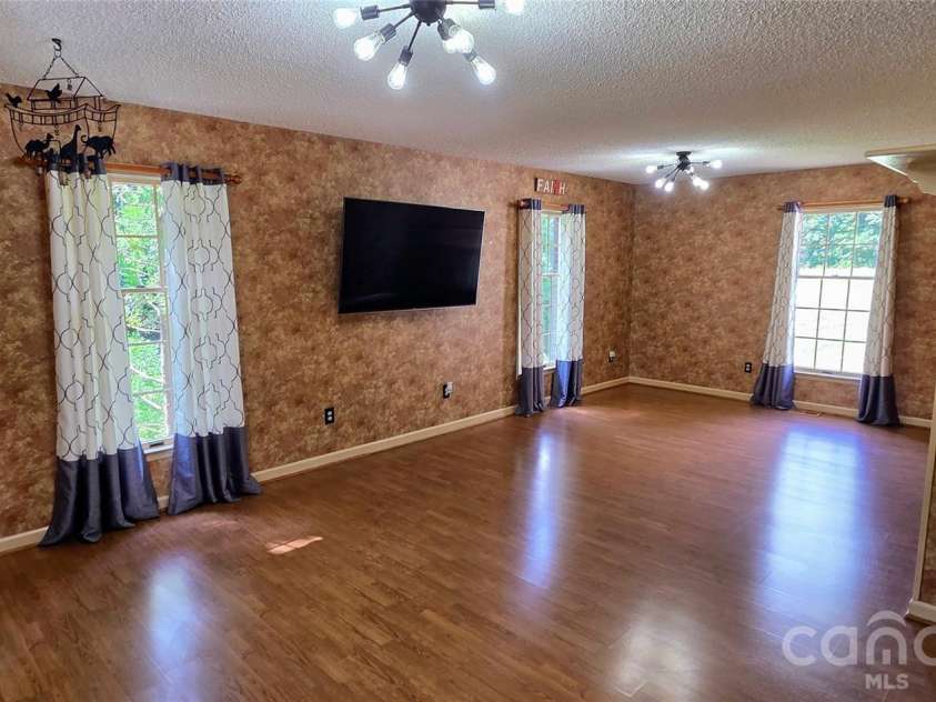 3110 Ninth Tee Drive, Newton, NC 28658.  MLS# CAR4409937, YatesRealty ID 31959. 