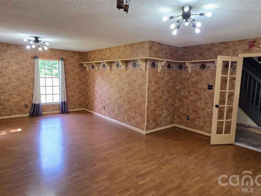 3110 Ninth Tee Drive, Newton, NC 28658.  MLS# CAR4409937, YatesRealty ID 31959. 