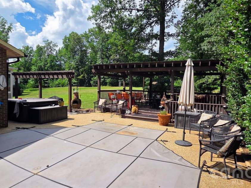 3110 Ninth Tee Drive, Newton, NC 28658.  MLS# CAR4409937, YatesRealty ID 31959. 
