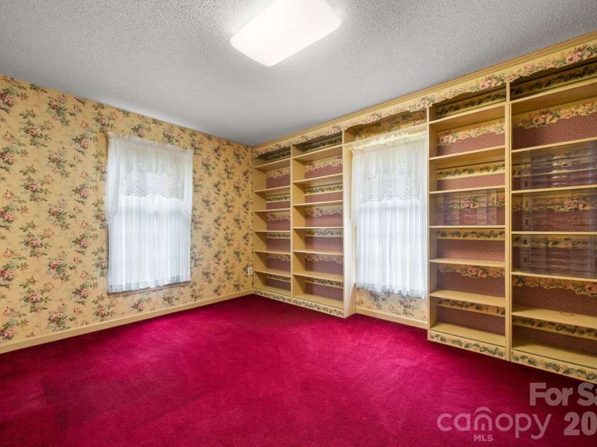 3110 Ninth Tee Drive, Newton, NC 28658.  MLS# CAR4427024, YatesRealty ID 31959. Upstairs bedroom 2