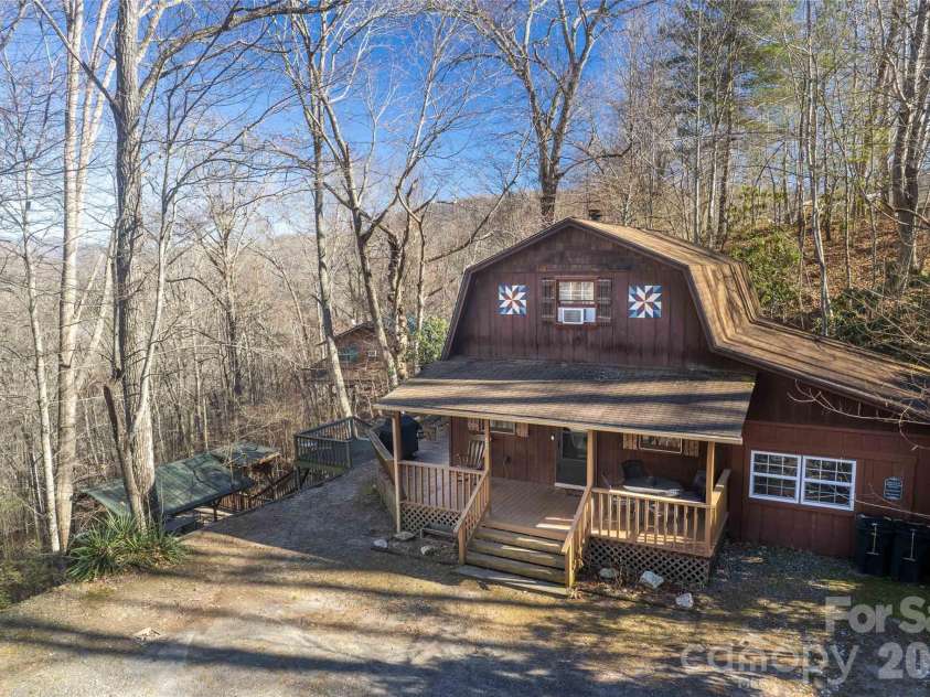 244 Grindstone Knob Road, Whittier, NC 28789.  MLS# CAR4342276, YatesRealty ID 3196. 