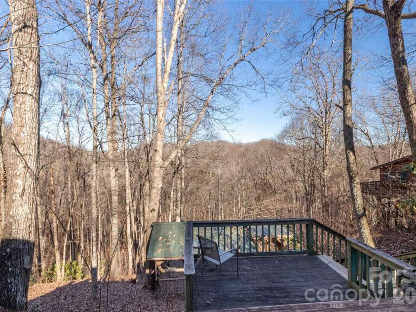 244 Grindstone Knob Road, Whittier, NC 28789.  MLS# CAR4342276, YatesRealty ID 3196. 