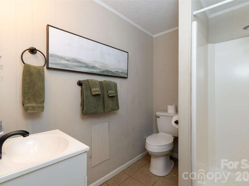 244 Grindstone Knob Road, Whittier, NC 28789.  MLS# CAR4342276, YatesRealty ID 3196. 