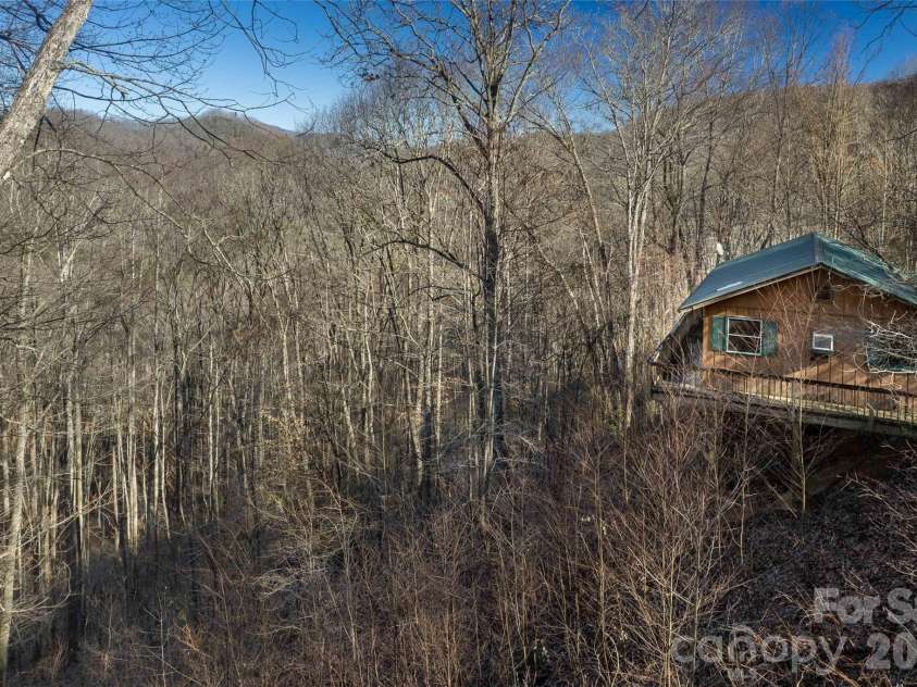 244 Grindstone Knob Road, Whittier, NC 28789.  MLS# CAR4342276, YatesRealty ID 3196. 