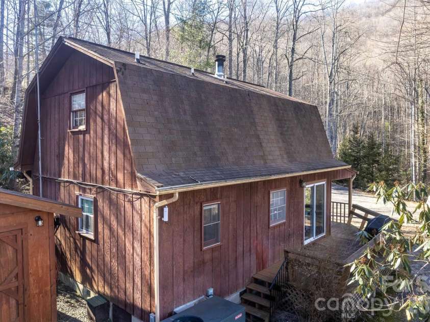 244 Grindstone Knob Road, Whittier, NC 28789.  MLS# CAR4342276, YatesRealty ID 3196. 