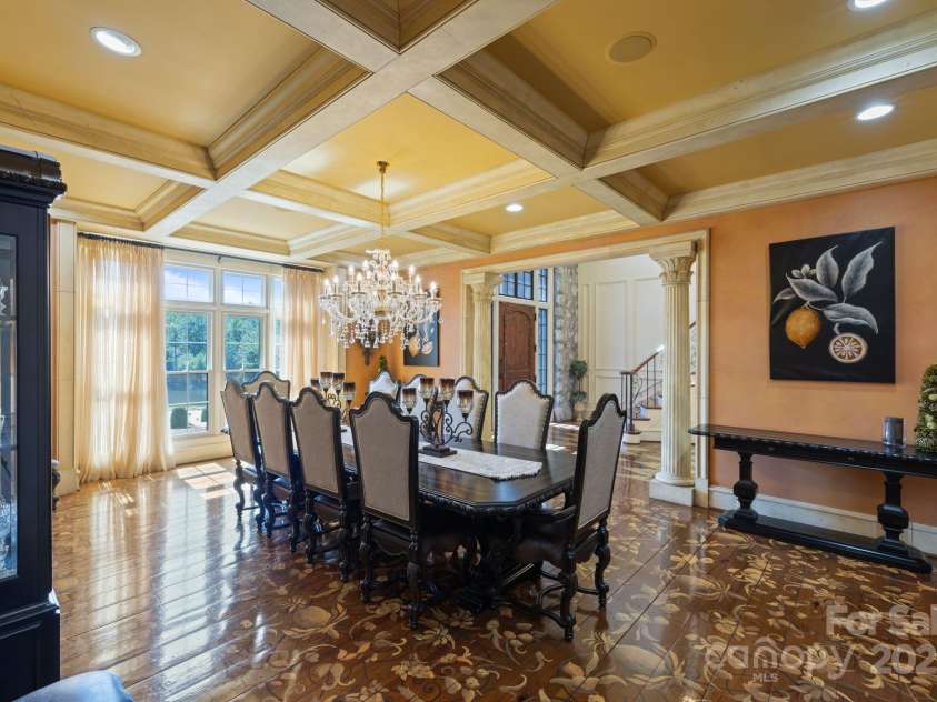 525 Lake Lynn Road, Concord, NC 28025.  MLS# CAR4239397, YatesRealty ID 3196. Dining room with attached scullery