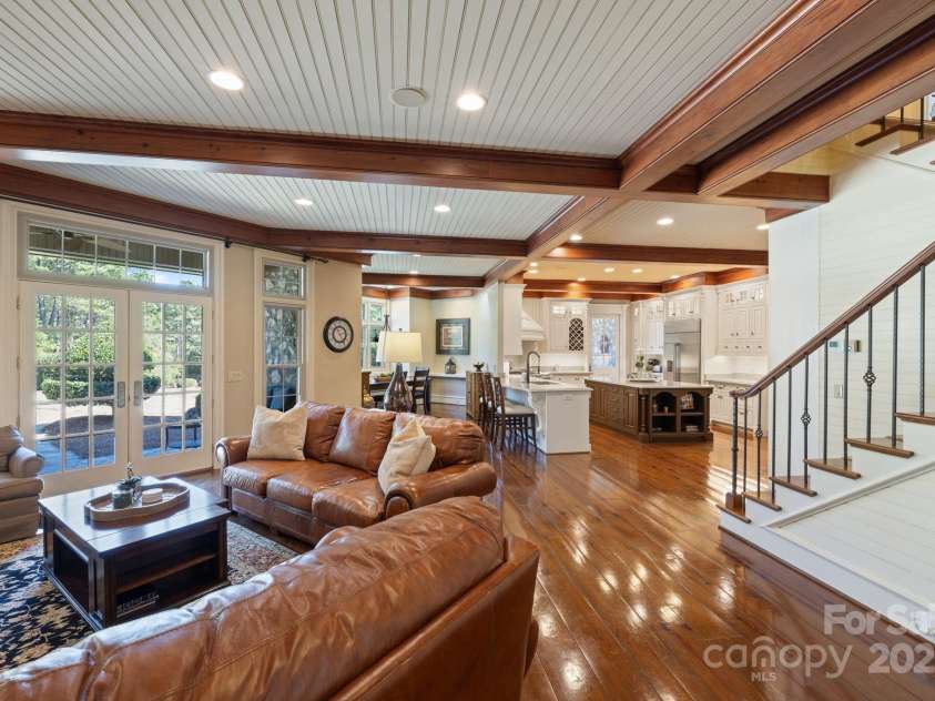 525 Lake Lynn Road, Concord, NC 28025.  MLS# CAR4239397, YatesRealty ID 3196. Family room overlooking Kitchen