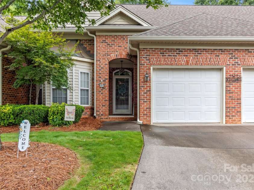 1560 Conning Court, Kernersville, NC 27284.  MLS# CAR4291764, YatesRealty ID 31960. 