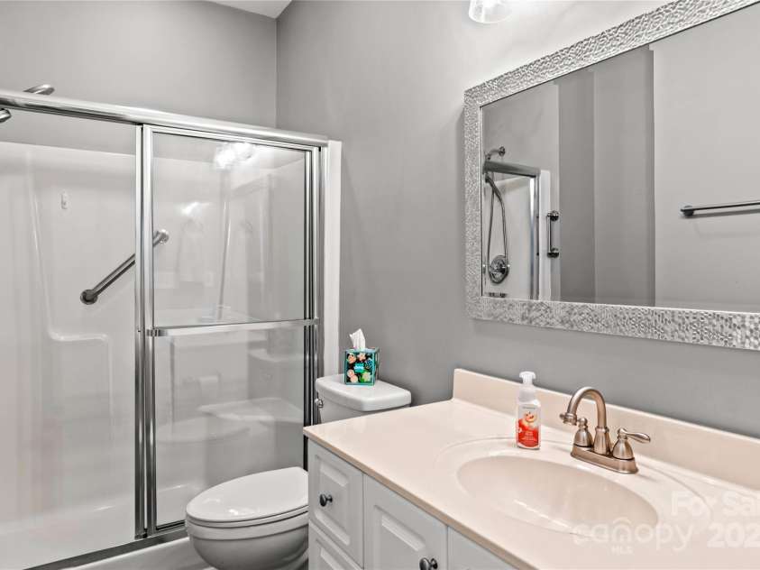 1560 Conning Court, Kernersville, NC 27284.  MLS# CAR4291764, YatesRealty ID 31960. 