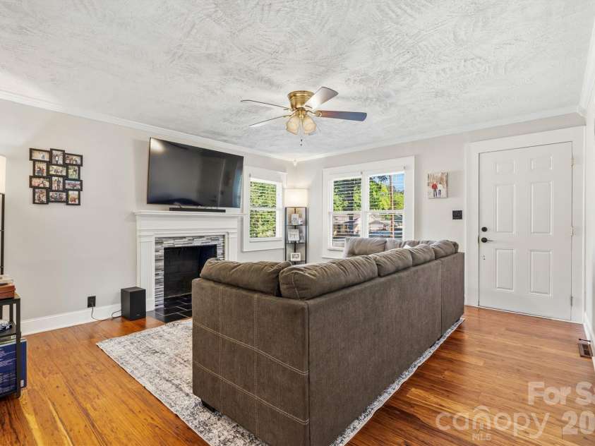 906 Oregon Avenue, Kannapolis, NC 28083.  MLS# CAR4389007, YatesRealty ID 31961. 