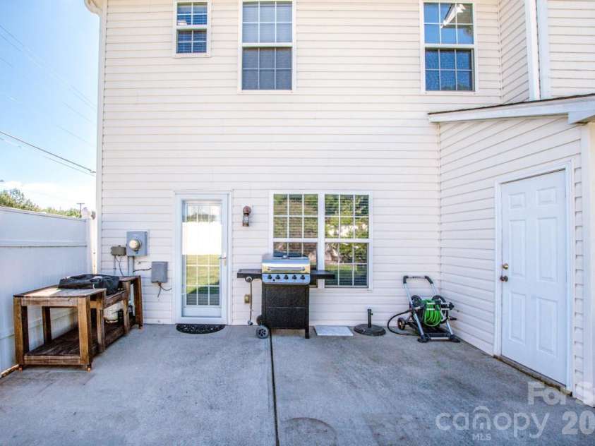 4151 Kenton Glenn Court, Concord, NC 28027.  MLS# CAR4394725, YatesRealty ID 31962. 